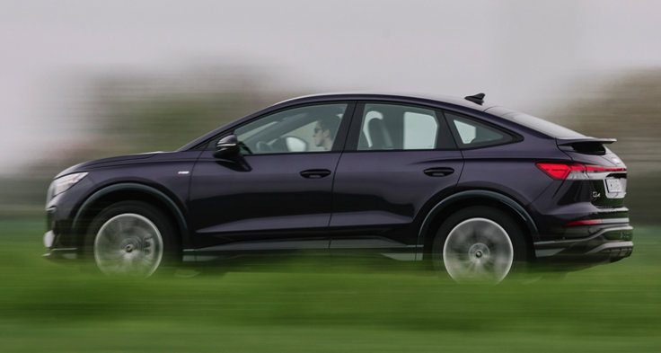 M Sverige Test Av AUDI Q4 SPORTBACK 50 E TRON QUATTRO 2022 
