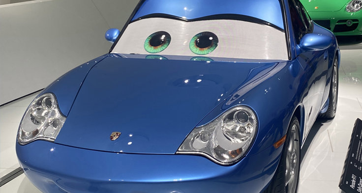 Här är en bil som den yngre publiken känner igen: Sally Carrera från filmen Bilar.