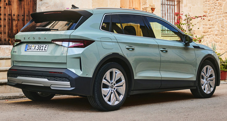 Vid första anblick ser Elroq ut att ha mycket gemensamt med sitt storasyskon men är något mindre, 16 cm kortare närmare sagt.